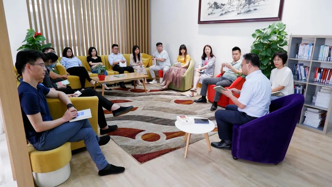感受文字之美，共享閱讀之樂 | 寶開與燎申智城共同舉辦成長(zhǎng)專場(chǎng)讀書活動(dòng)